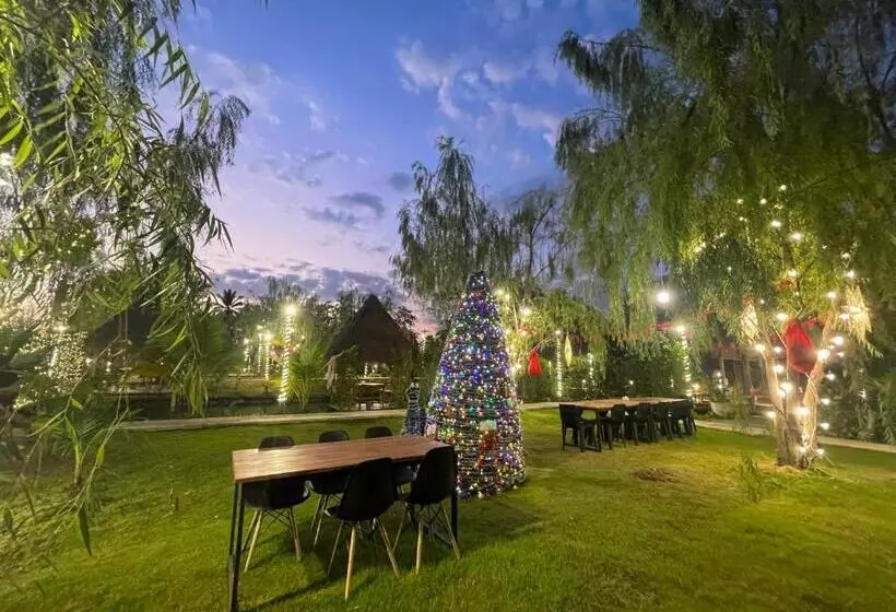 Hotelli บุญพน รีสอร์ต Maldives Resort&restaurant