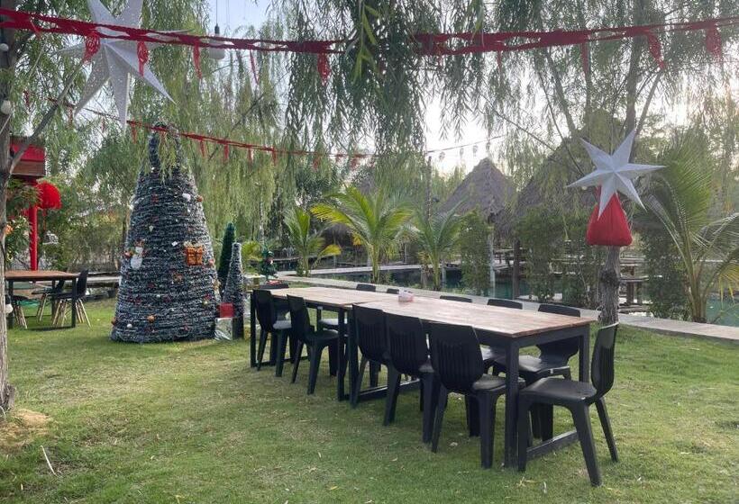 Hotel บุญพน รีสอร์ต Maldives Resort&restaurant