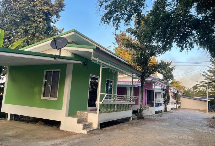 Hotel บุญพน รีสอร์ต Maldives Resort&restaurant