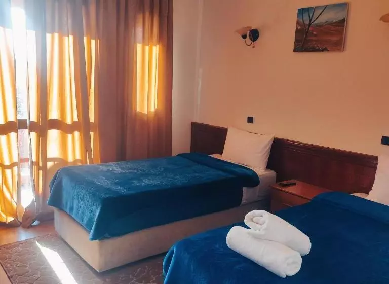 ホテル Amrouss Touristic Darmaroc