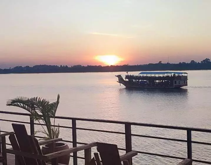 ホテル Blue Indigo Yoga Cambodia