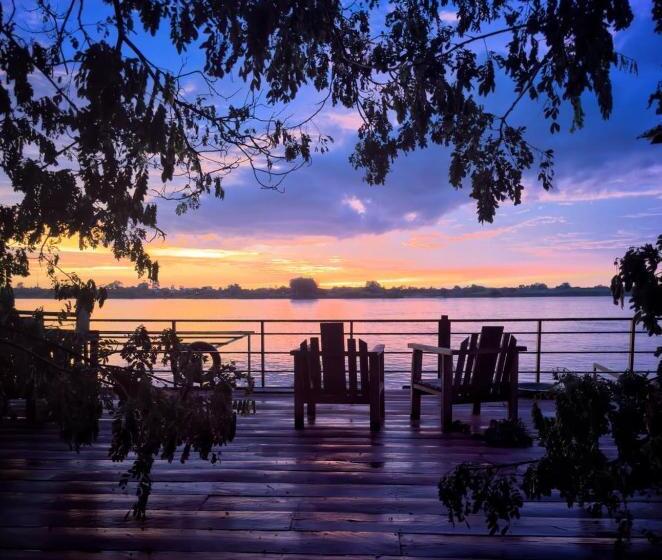 בית מלון כפרי Blue Indigo Yoga Cambodia