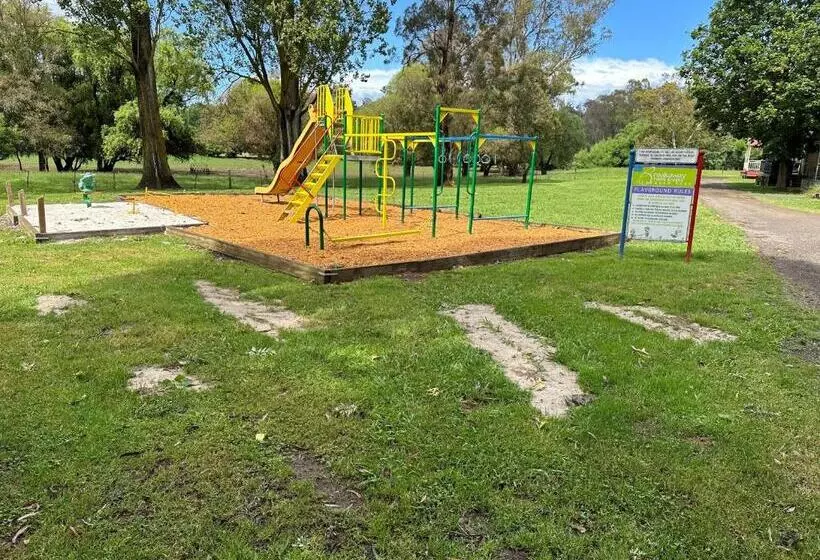 Hotelli Breakaway Twin Rivers Caravan Park