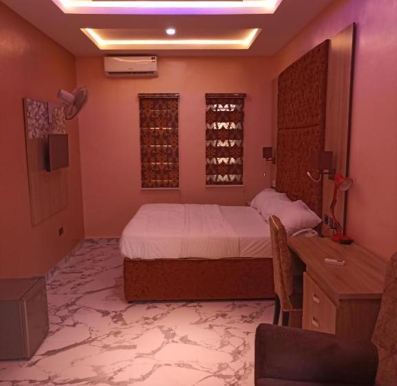 هتل Great God Guest House