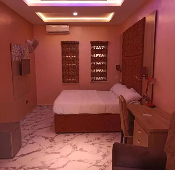 هتل Great God Guest House