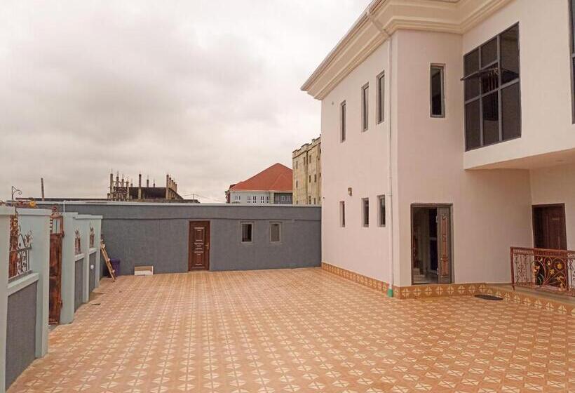 هتل Great God Guest House