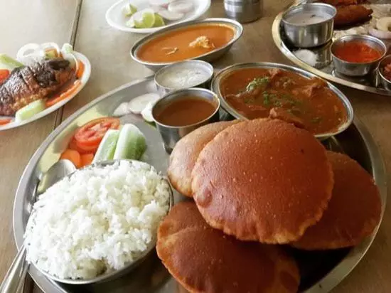 ホテル Sk Malvan