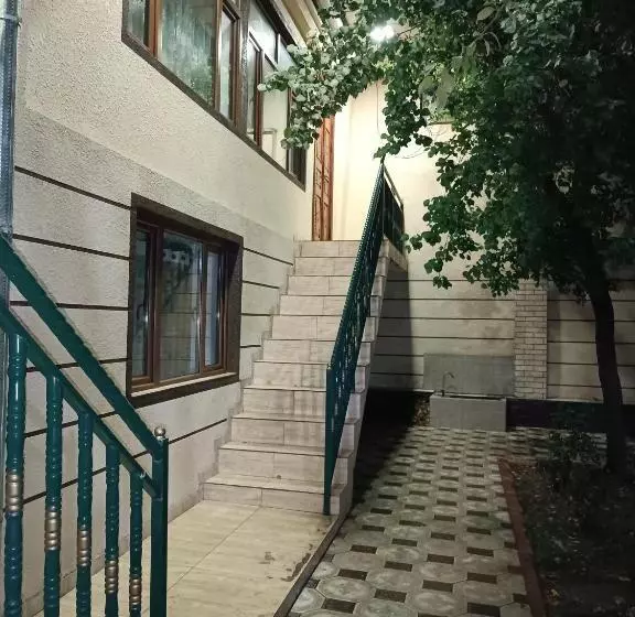 Injir Hostel