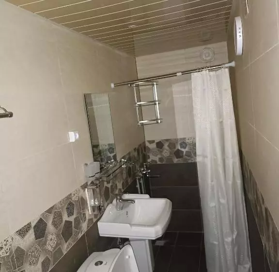 Injir Hostel