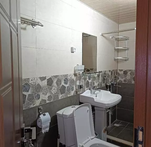 Injir Hostel