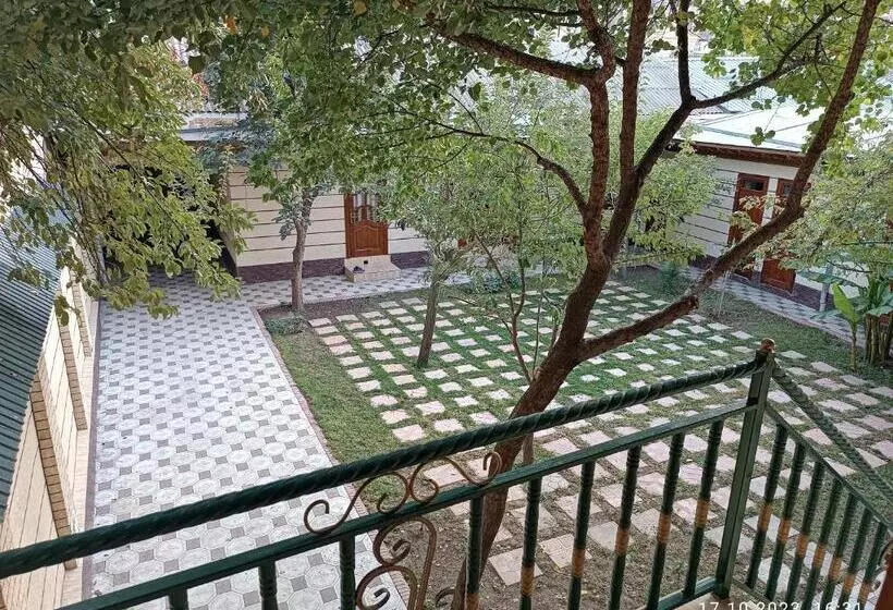 Injir Hostel