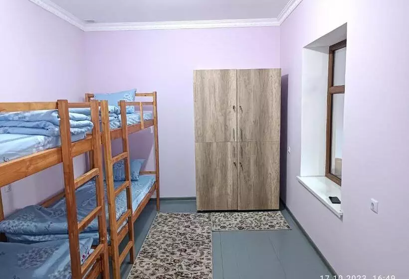Injir Hostel
