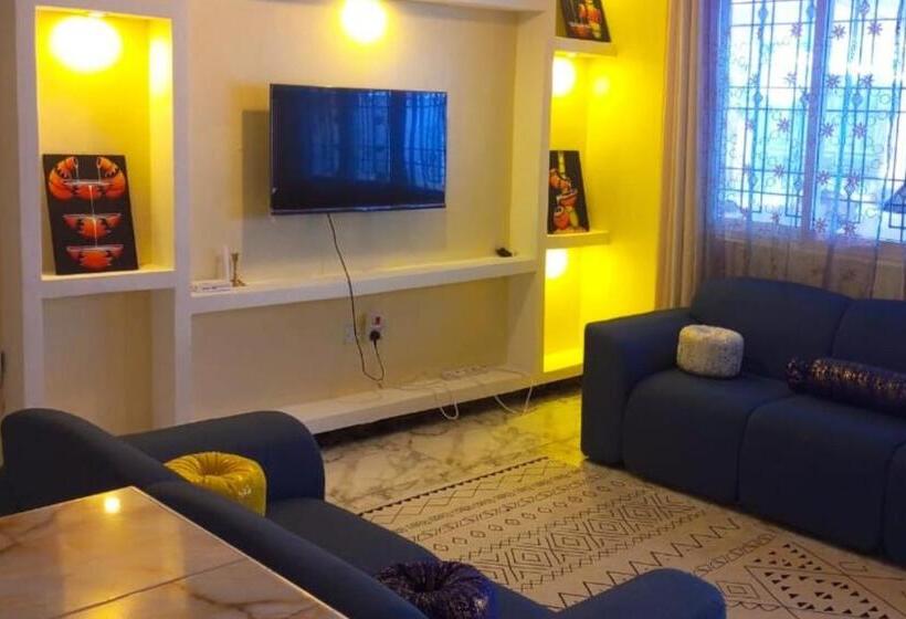 پانسیون Crown Villa Shanzu