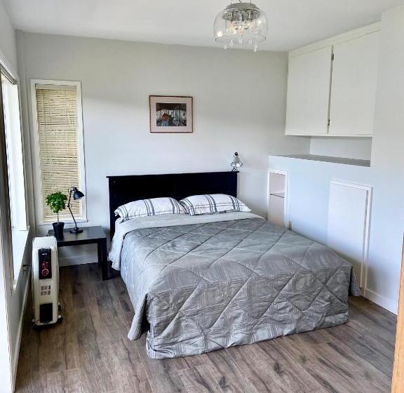 ペンション Guest Suite W/ Stunning Seaview And Dock