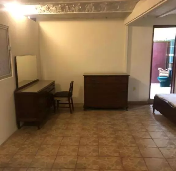 ペンション Habitacion Cerca Aeropuerto, Arena Vfg. Corredor Industrial, San Jose Del Castillo