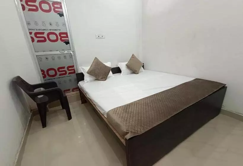 Majatalo Narayanam Guest House