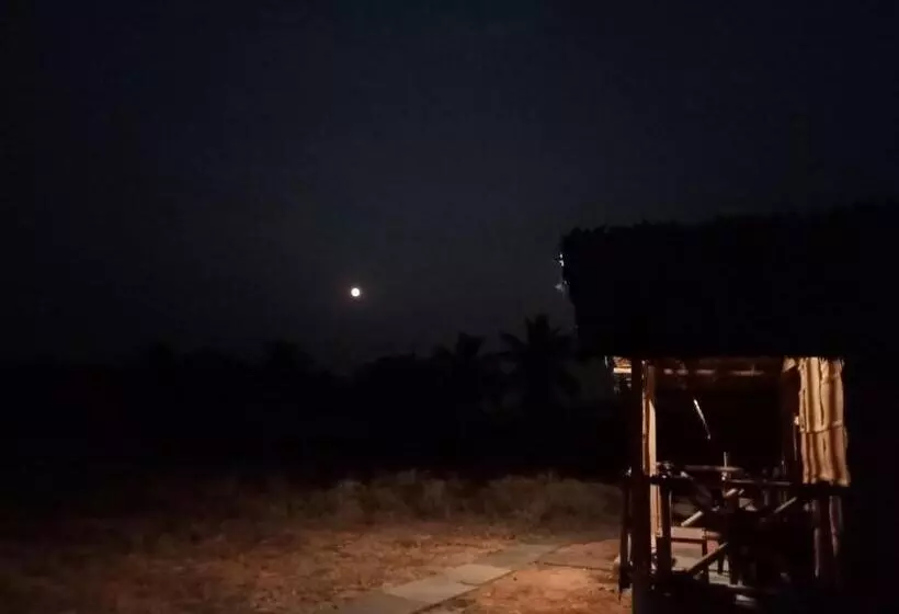 ペンション Nirvana Cafe Hampi