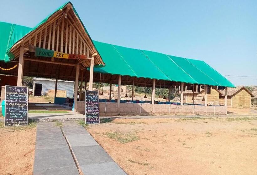 Pensão Nirvana Cafe Hampi