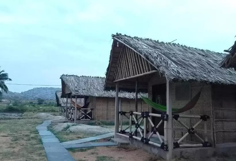 ペンション Nirvana Cafe Hampi