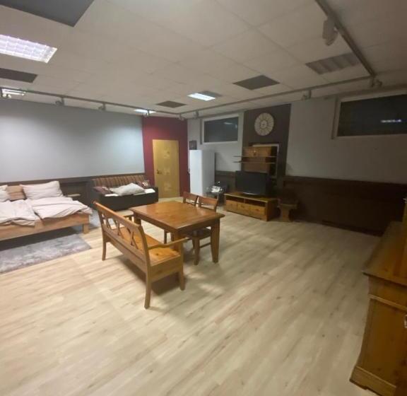 ペンション Nous Cafe & Restaurant