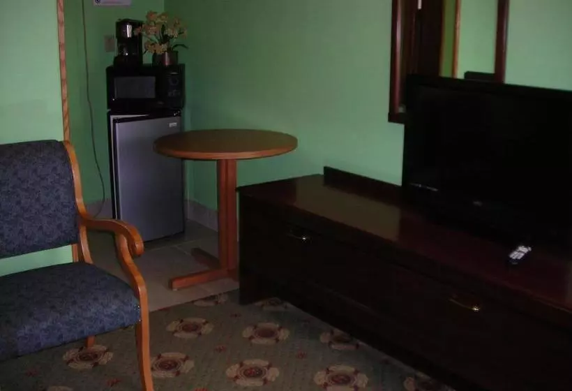 Deer Trail Motel