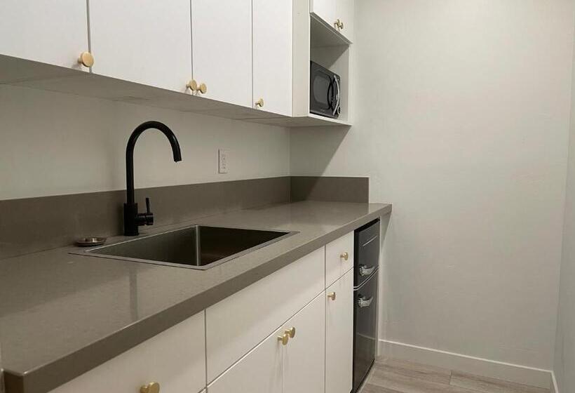 فندق Arizona Sunset Inn