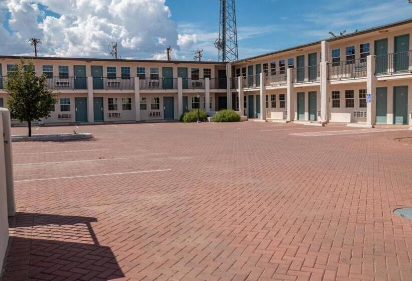 فندق Arizona Sunset Inn