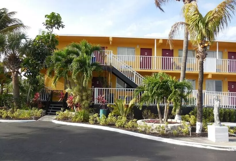 ホテル Budget Inn