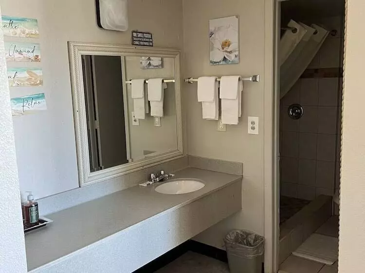 ホテル Budget Inn
