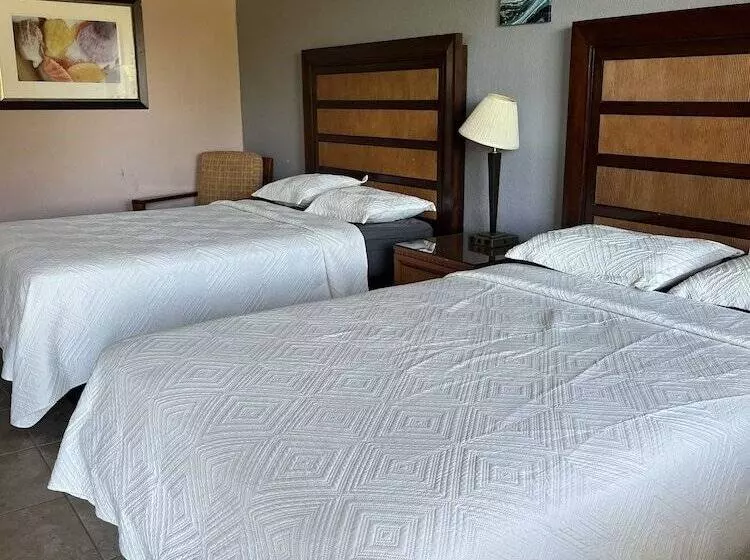 ホテル Budget Inn