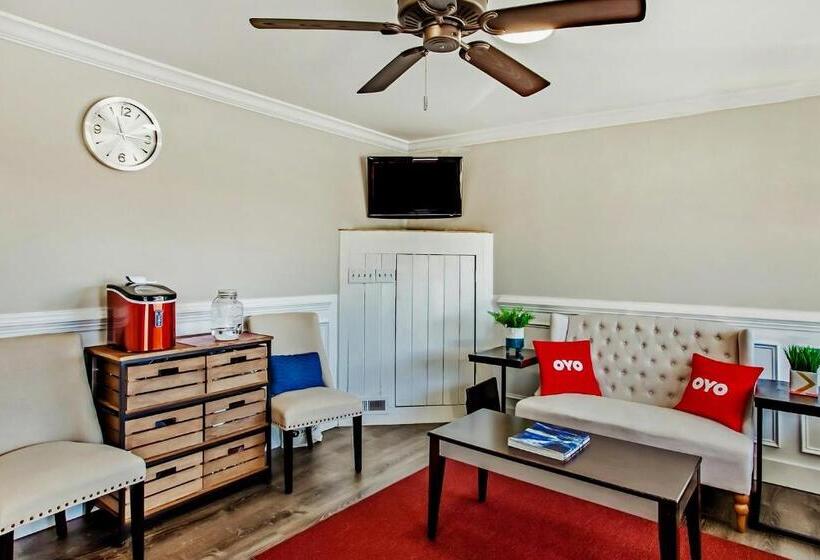 Отель Carolina Lodge