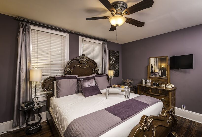 בית מלון כפרי Carriage Way Inn Bed & Breakfast Adults Only   21 Years Old And Up