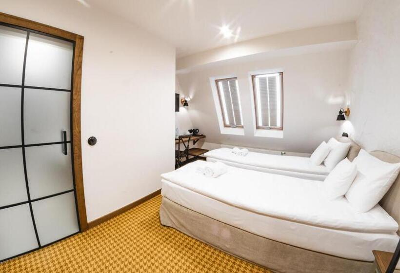 Dwór Bogucin Hotel&restauracja