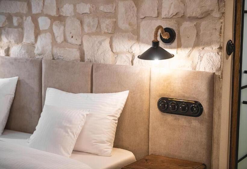 Dwór Bogucin Hotel&restauracja