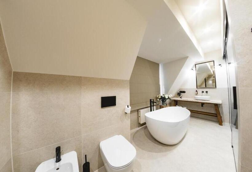 Dwór Bogucin Hotel&restauracja