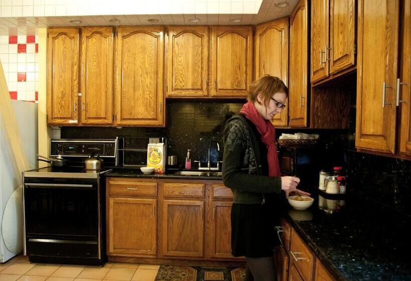 ホテル European Hostel