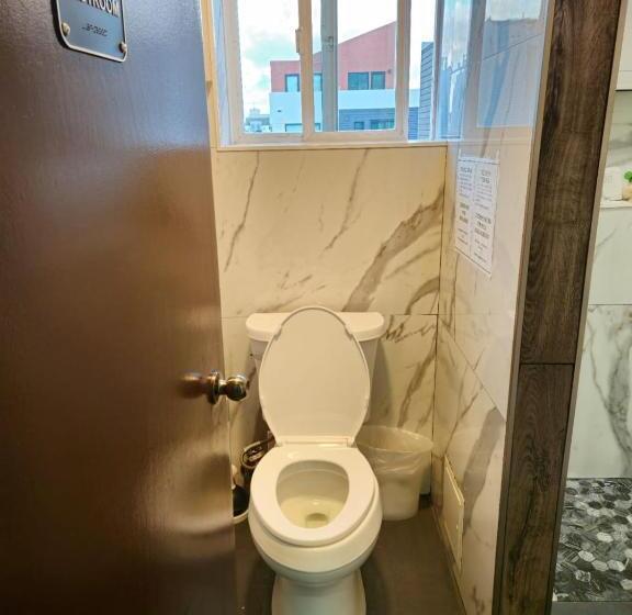 ホテル European Hostel