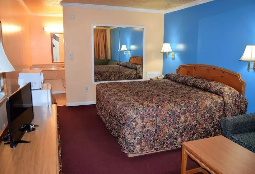 ホテル Fort Eustis Inn