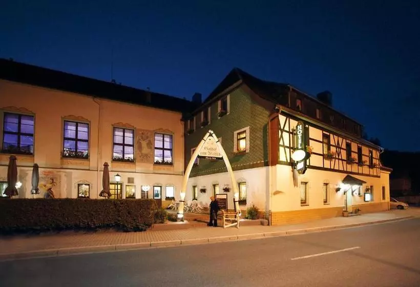 Hotelli Gasthof Zum Walfisch