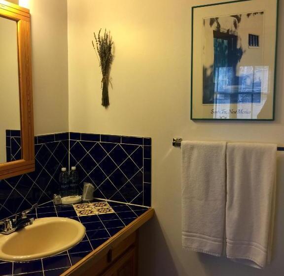 فندق Guadalupe Inn