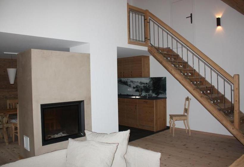 هتل Hallerwirt Homes