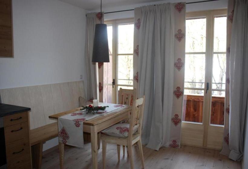 هتل Hallerwirt Homes