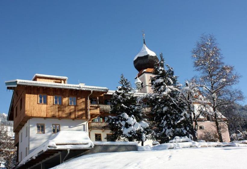 هتل Hallerwirt Homes