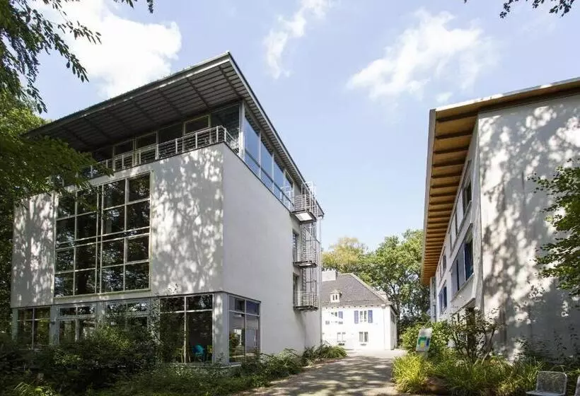 Hotelli Jugendherberge Aachen