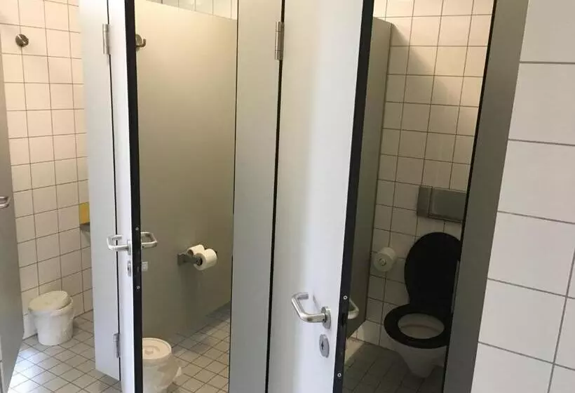 Hotelli Jugendherberge Aachen