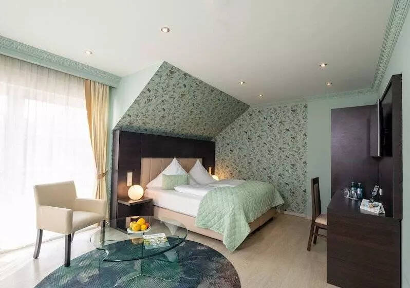 Kristallhotel Fettehenne