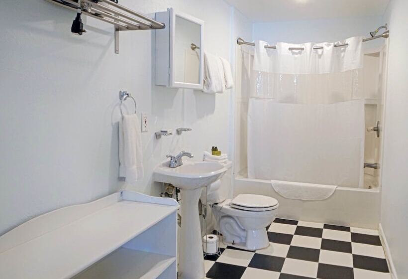 فندق Sabal Palms Inn