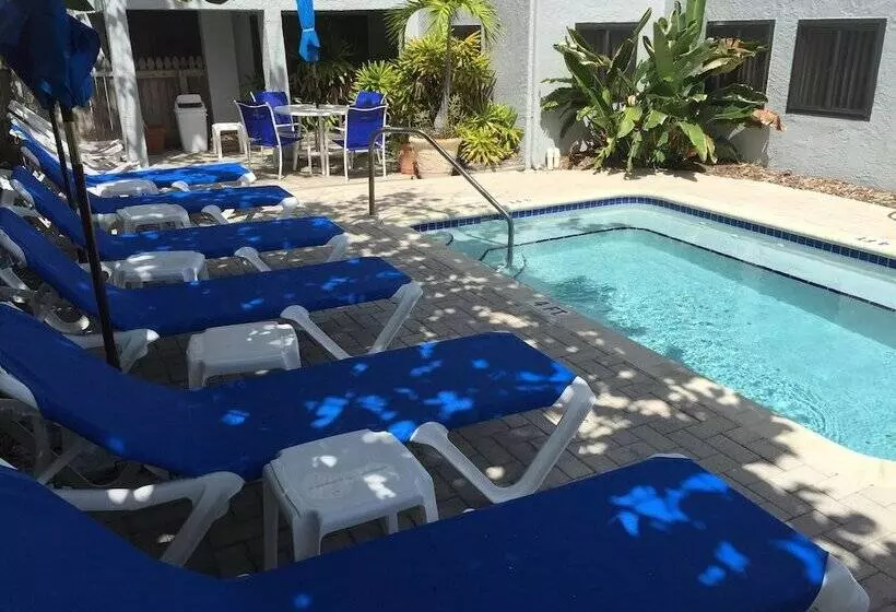 ホテル Sabal Palms Inn