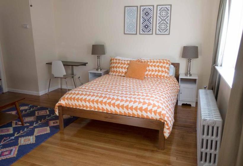 בית מלון כפרי Sauerdough Lodging