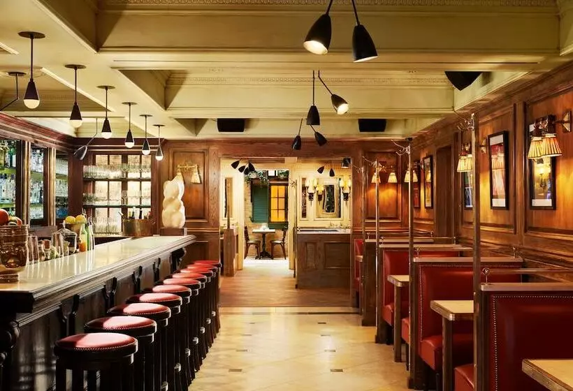 Hotelli The Marlton